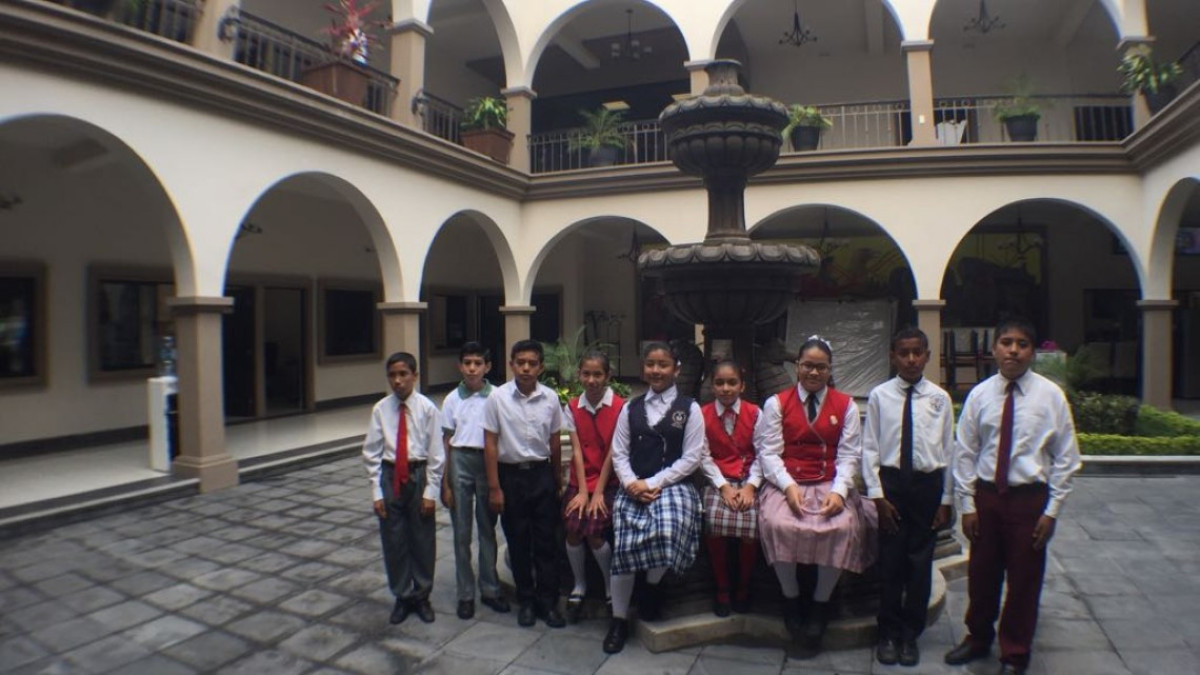 Niños se preparan para participar en Olimpiadas del conocimiento 