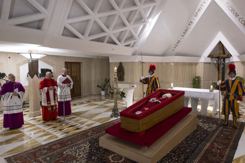 Funeral del papa Francisco será el sábado en la plaza de San Pedro