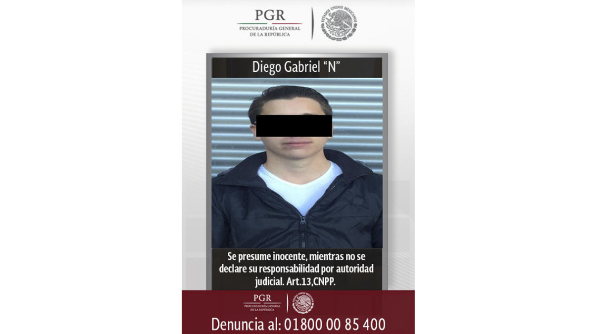 España entrega a Diego Cruz uno de los Porkys