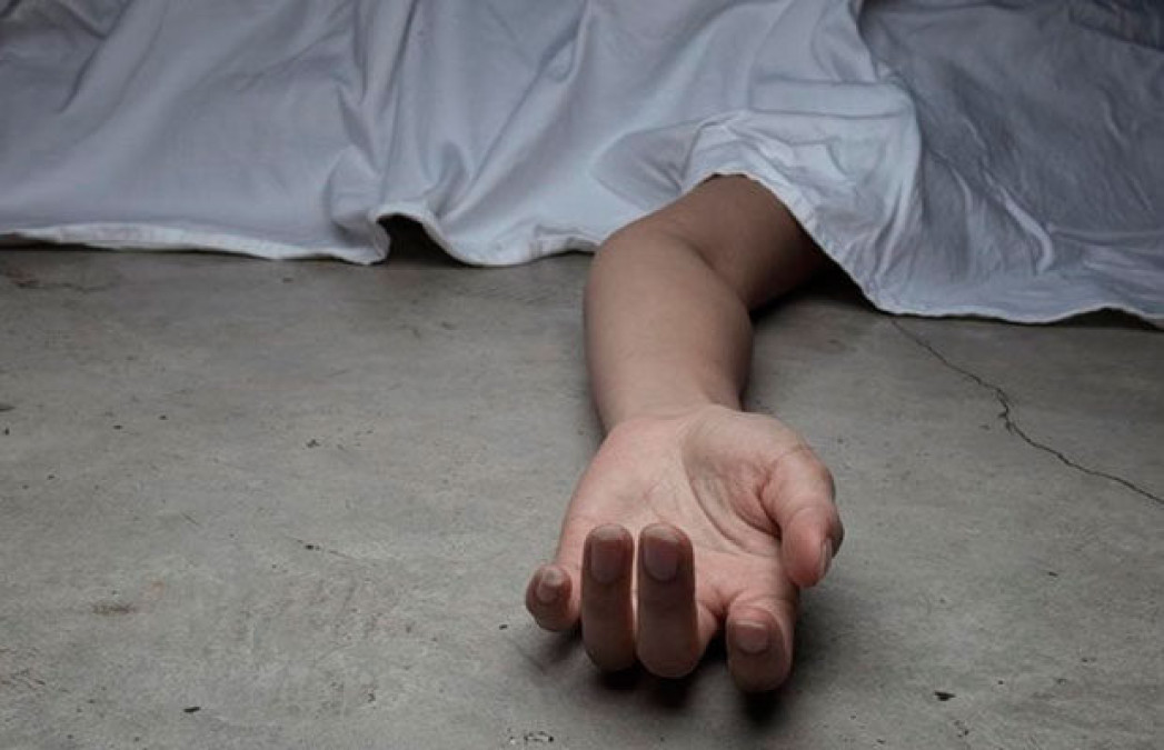 Hombre mata a su esposa a golpes