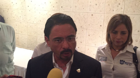 Va Madero por la certificación "Blue flag" de playa Miramar