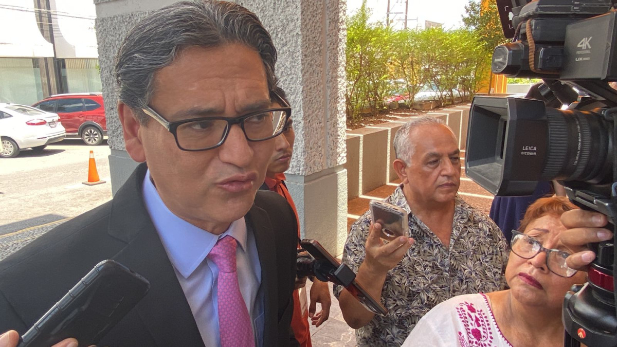 Erasmo González prepara desarrollo integral de playa Miramar