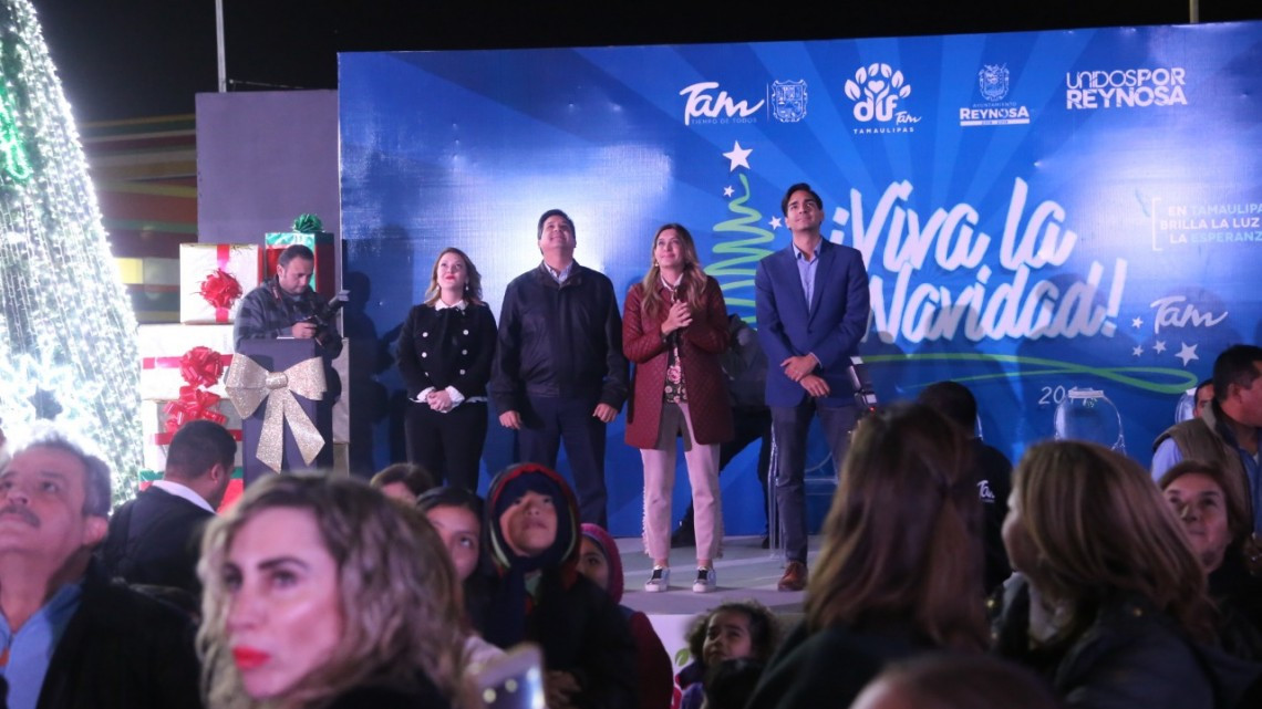 Maki Ortiz presente en "Viva la Navidad Tamaulipas"