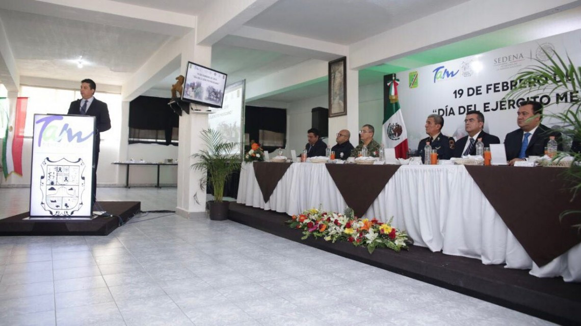 Reconoce FGCV al Ejército Mexicano en su día