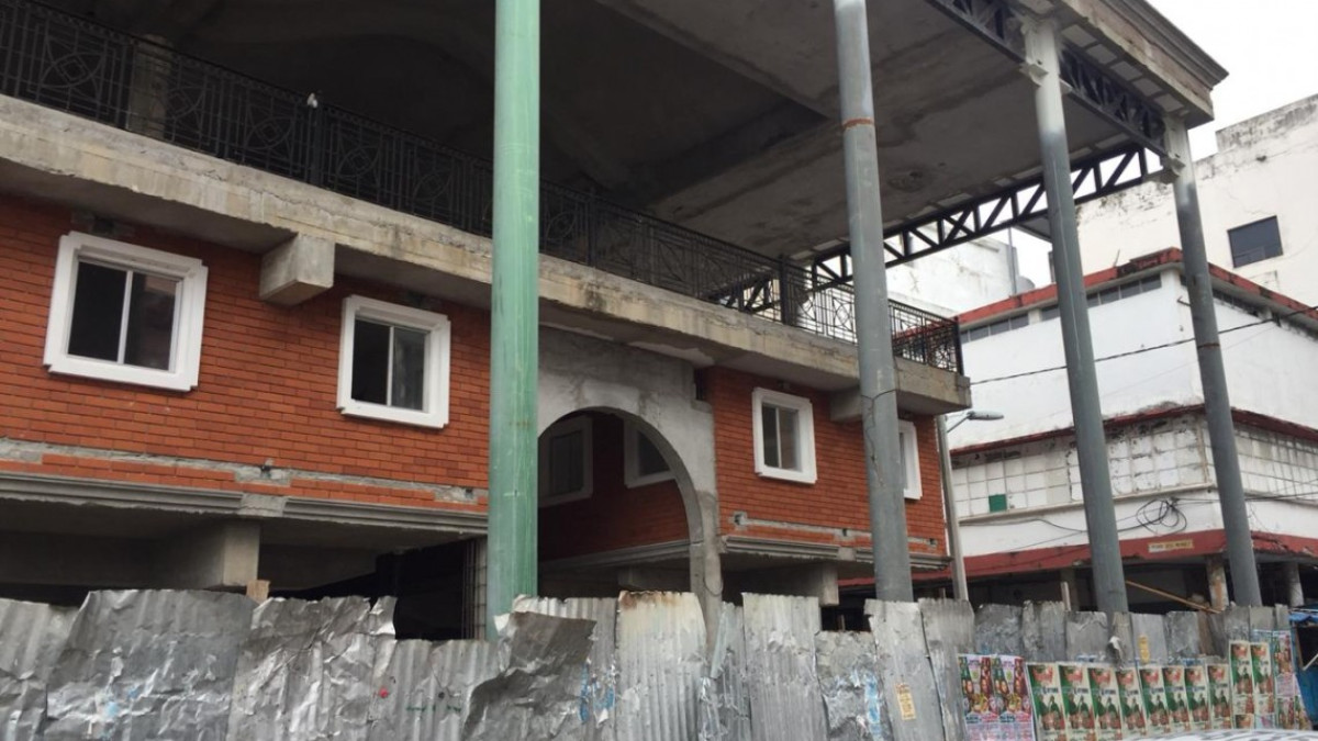 Luce como obra fantasma los nuevos mercados municipales 