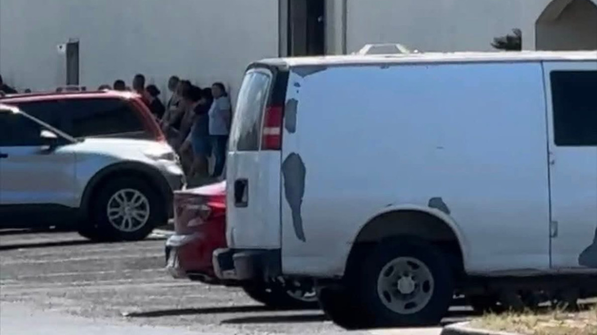 Fuerte operativo de Homeland Security en zona comercial de McAllen
