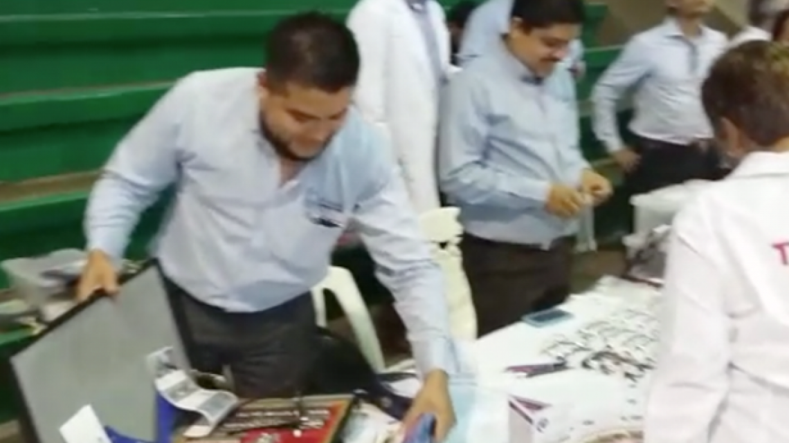 Llevan a cabo campaña oftalmológica en Tampico 