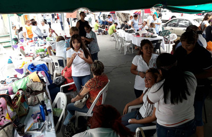 DIF Tampico continúa la jornada de belleza en la Plaza de Armas