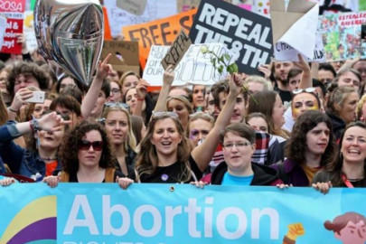Irlanda aprueba el aborto legal