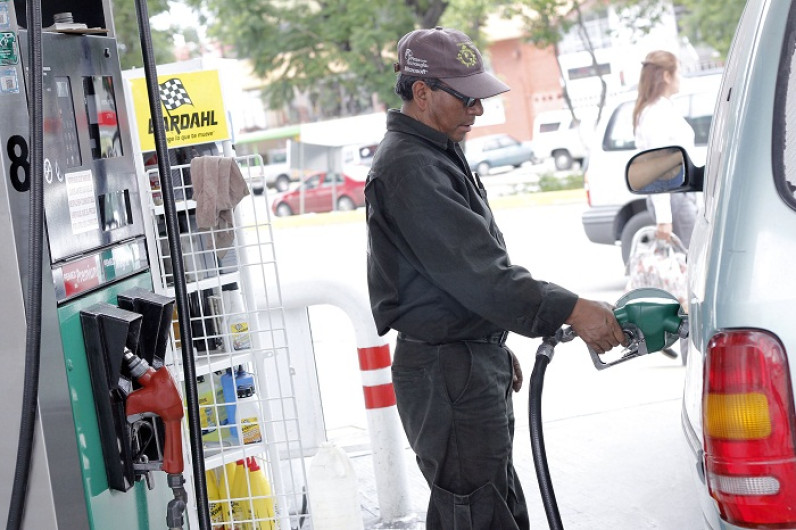 Peligran pequeños y medianos gasolineros