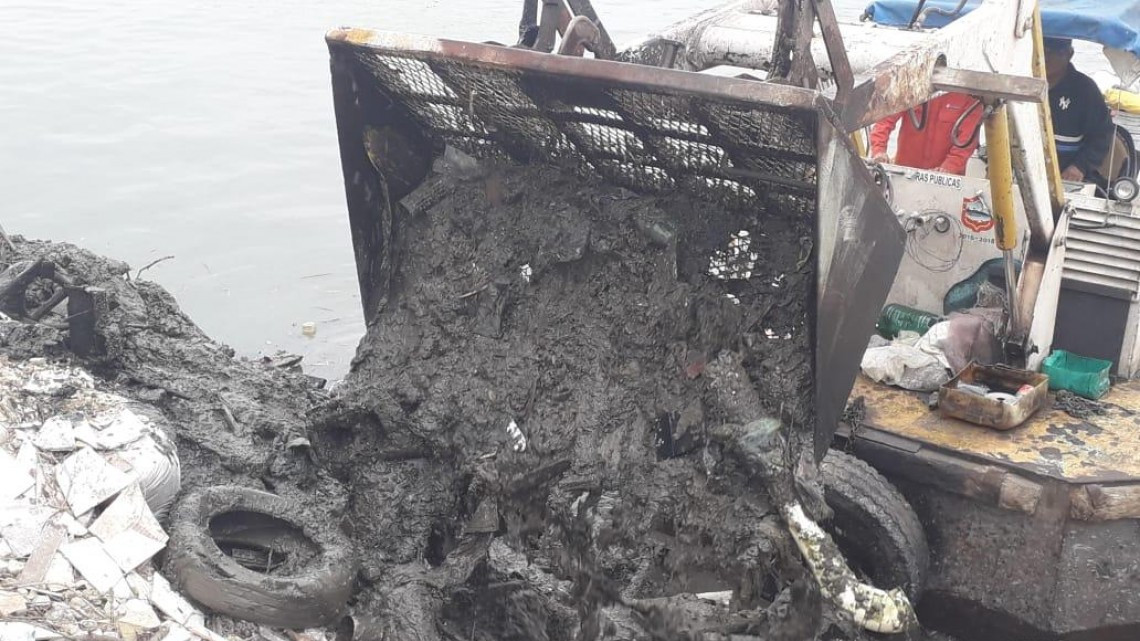 Más de 35 mil toneladas de basura extraen del margen de la Laguna del Chairel 