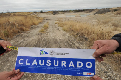 Gobierno del Estado clausura banco de material de caliche