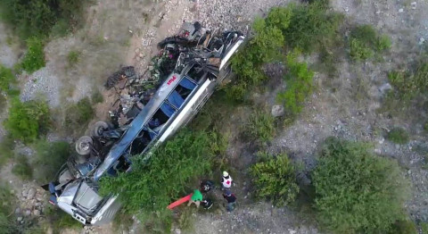 Choque de autobús deja 11 muertos y 15 heridos en Ciudad Victoria