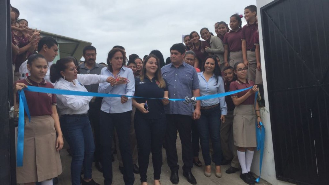 Realizan acciones para sector educativo en primer año de administración