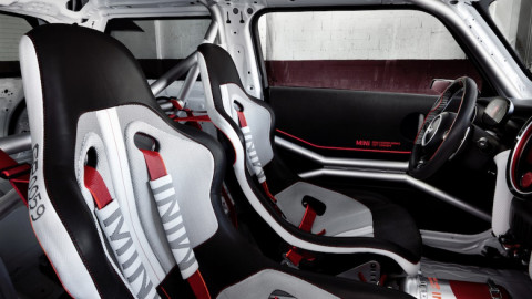 Crean Mini Cooper para pista de carreras
