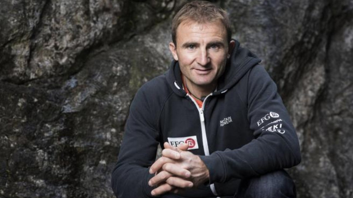 Fallece Ueli Steck, el alpinista suizo, cerca del Everest