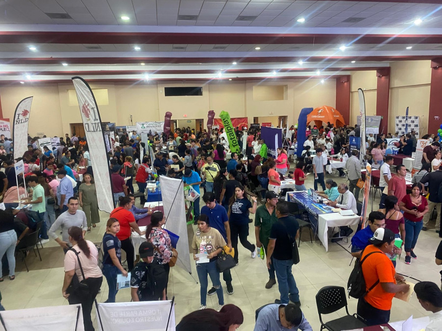 Vinculan a miles a una fuente de empleo
