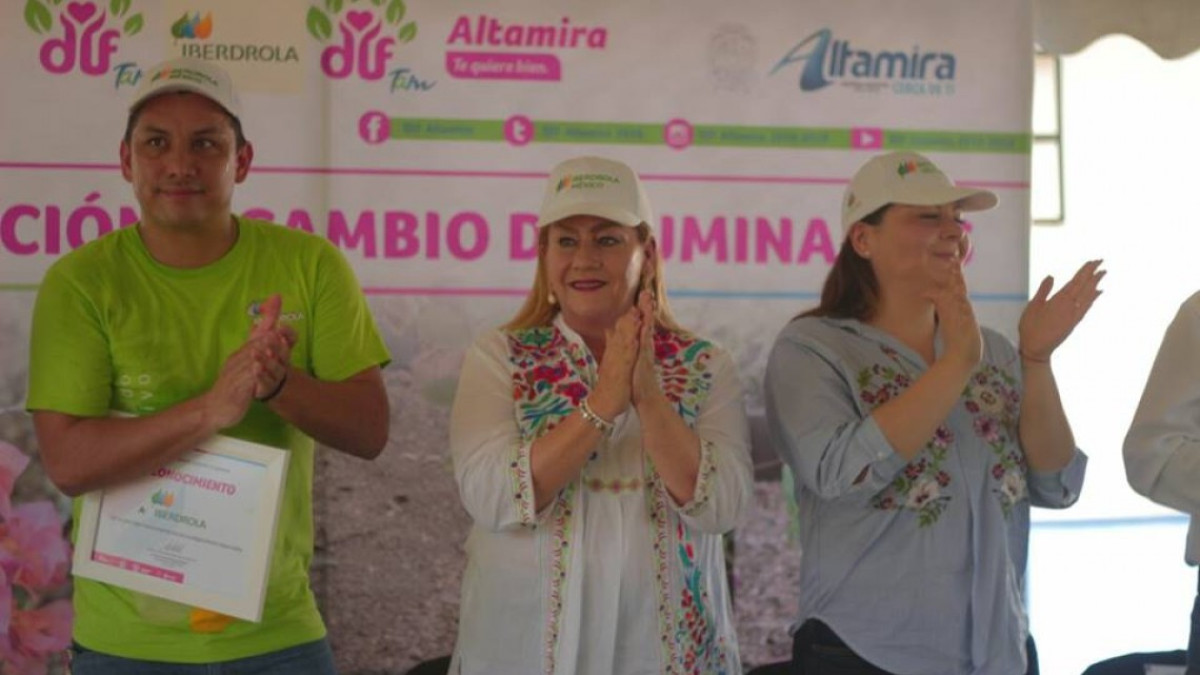 Realizan  trabajos de reforestación