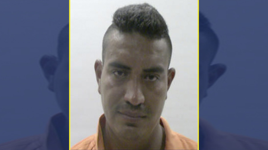 Detienen a un hombre por dejar solo a sus hijo e irse a irse a beber alcohol