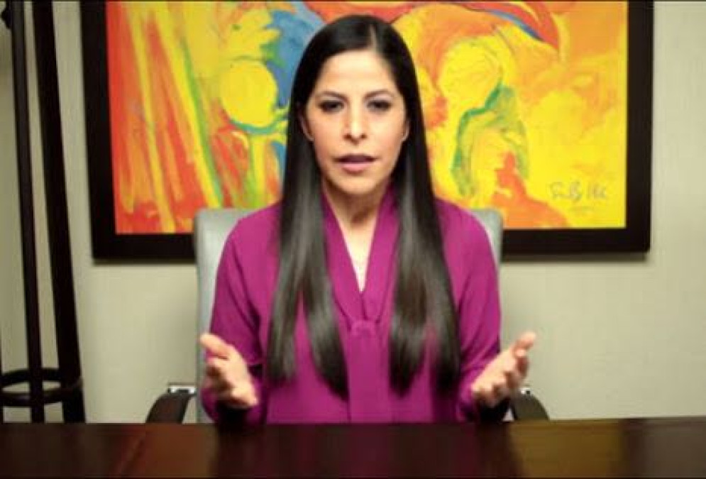 Le cancelan Visa a Leticia Salazar y le impiden ingresar a EU