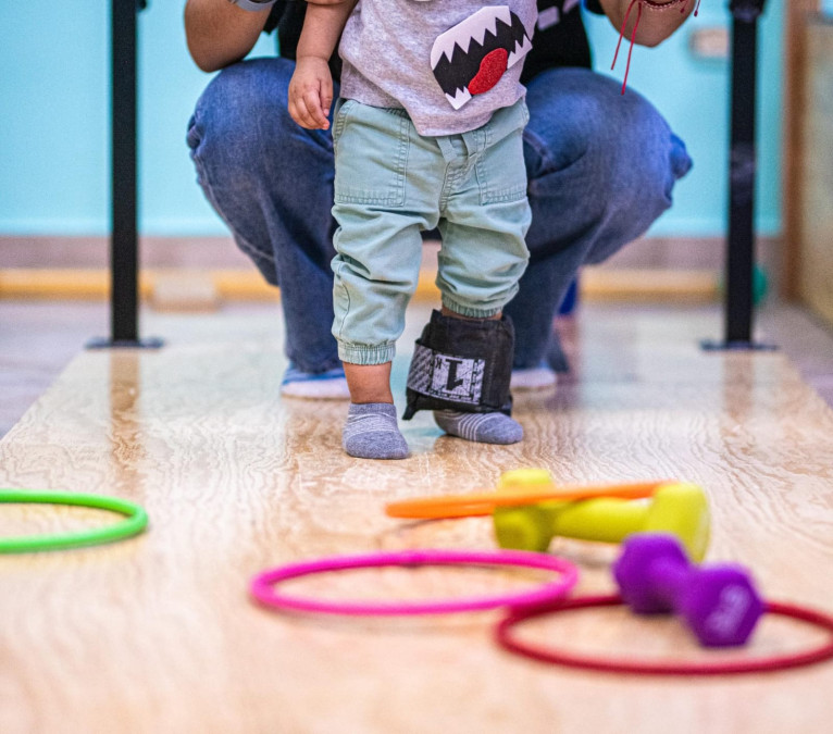 Impulsa DIF-Reynosa rehabilitación pediátrica en el área de Estimulación Múltiple Temprana del CRI