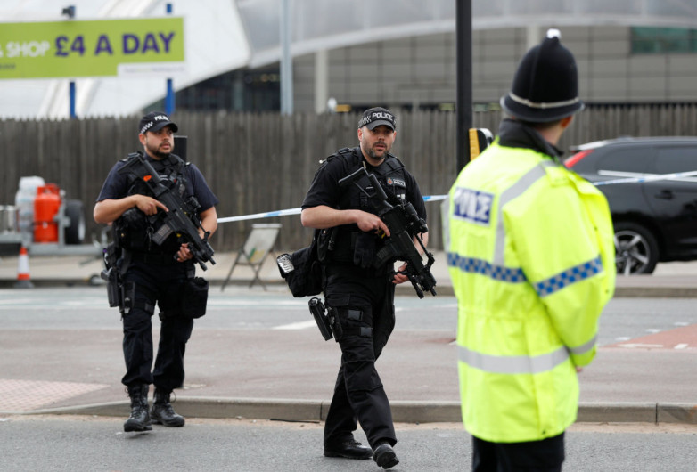 Detienen a 3 hombres en relación con ataque en Manchester