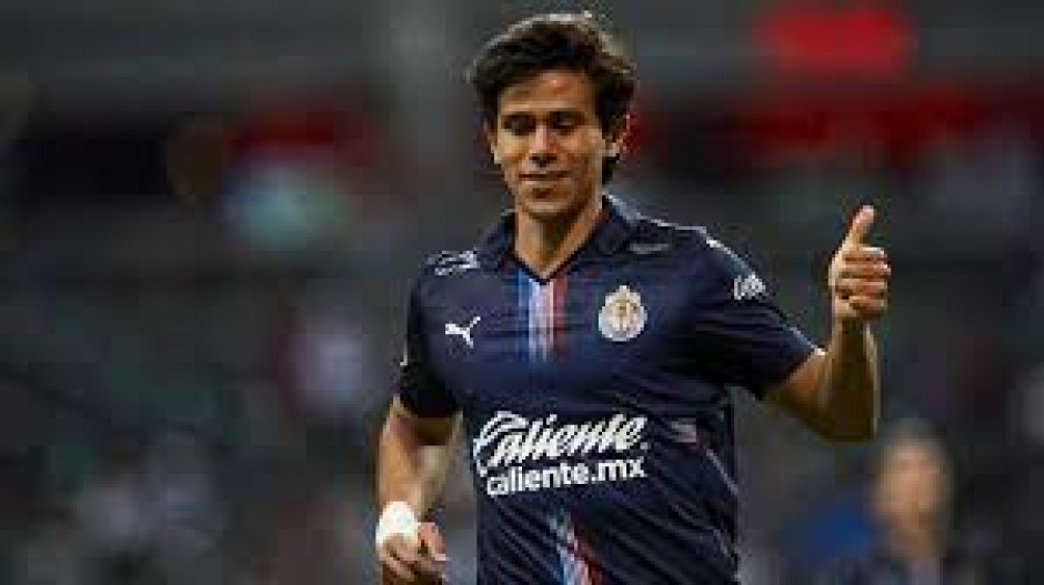 José Juan Macías está de regreso en Chivas