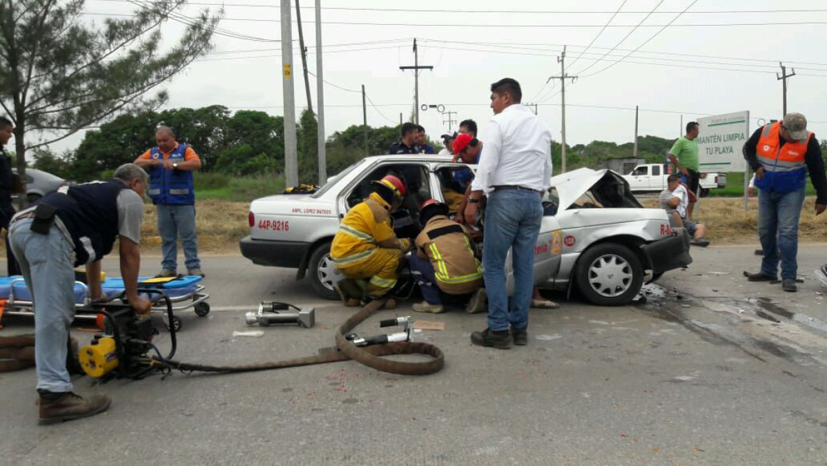 5 lesionados tras aparatoso choque