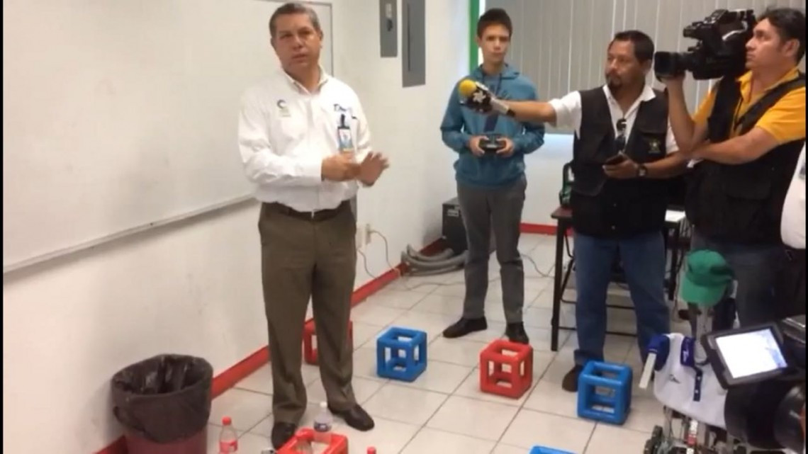 Integran en los Cobats la materia de robótica