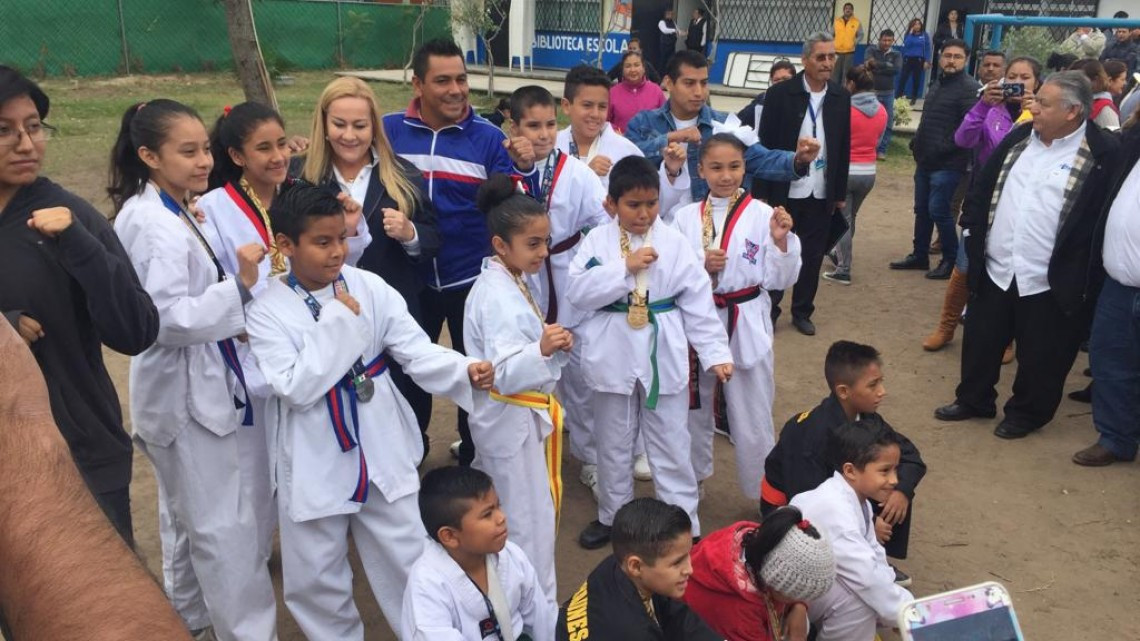 Se incentiva a alumnos ganadores de Altamira