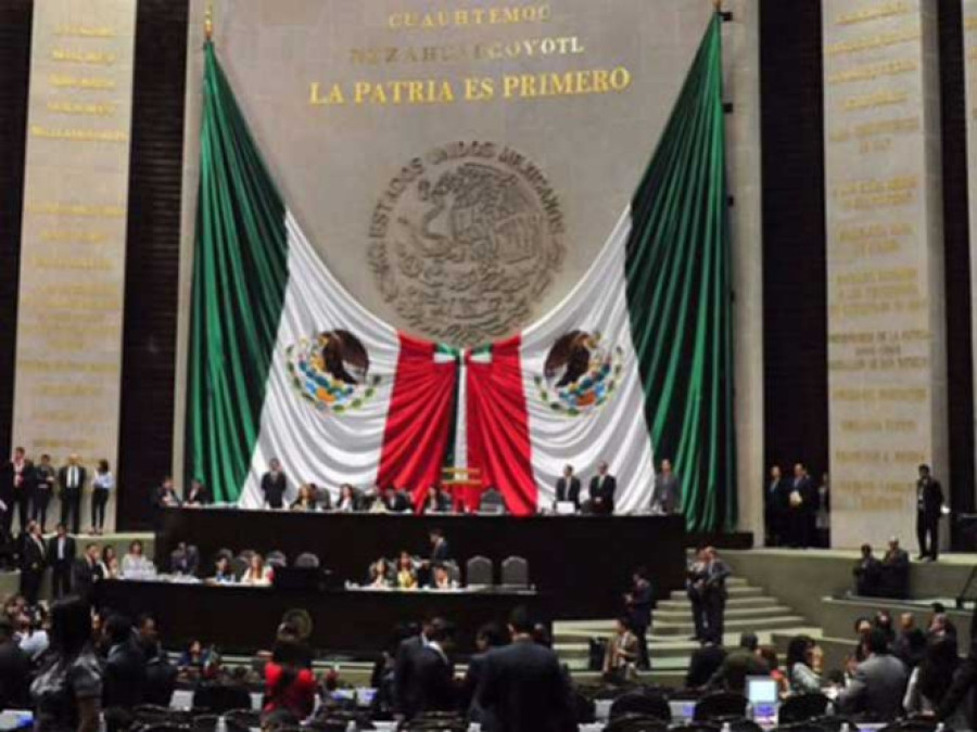 Diputados van por empresas de EU, ante amenazas a remesas