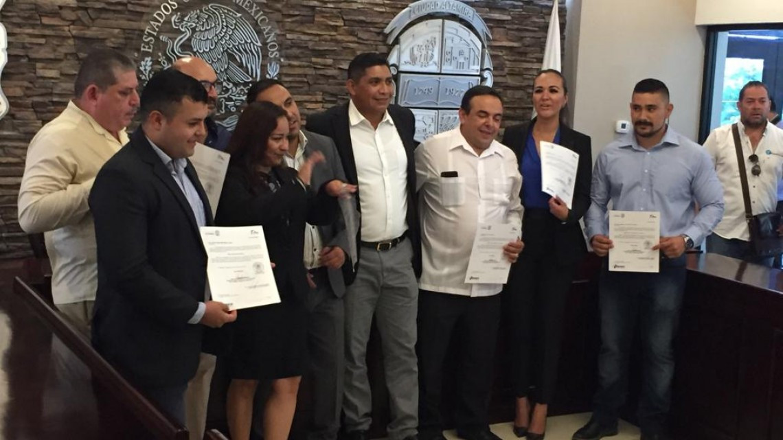 Se entregan nombramientos a 42 funcionarios de primer nivel en el Ayuntamiento de Altamira