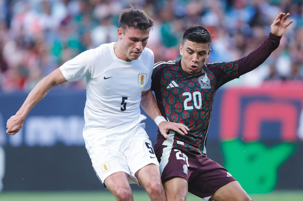 Uruguay golea 4-0 a la Selección Mexicana en partido amistoso
