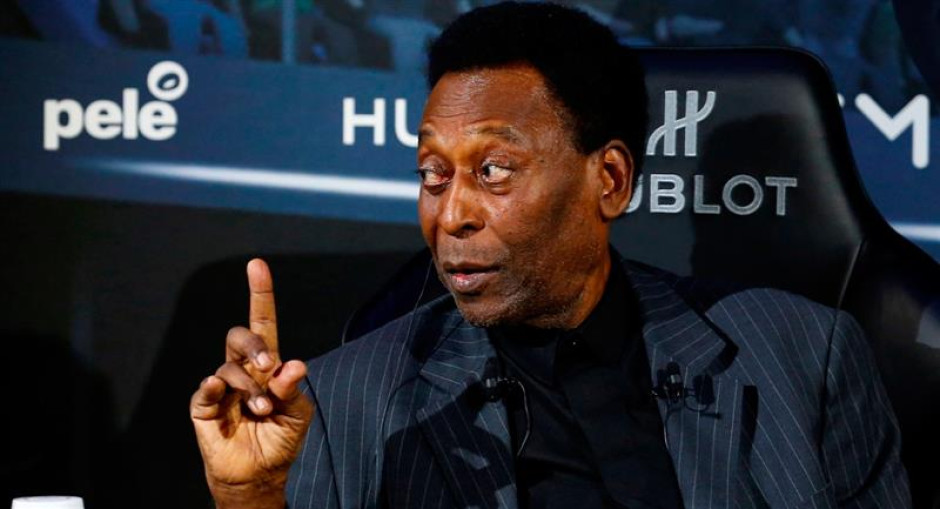 Pelé regresa a la unidad de cuidados intensivos en Brasil