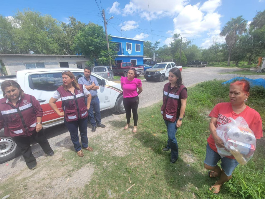 Lleva Gobierno de Matamoros apoyos alimentarios a familias de Control y Ramírez