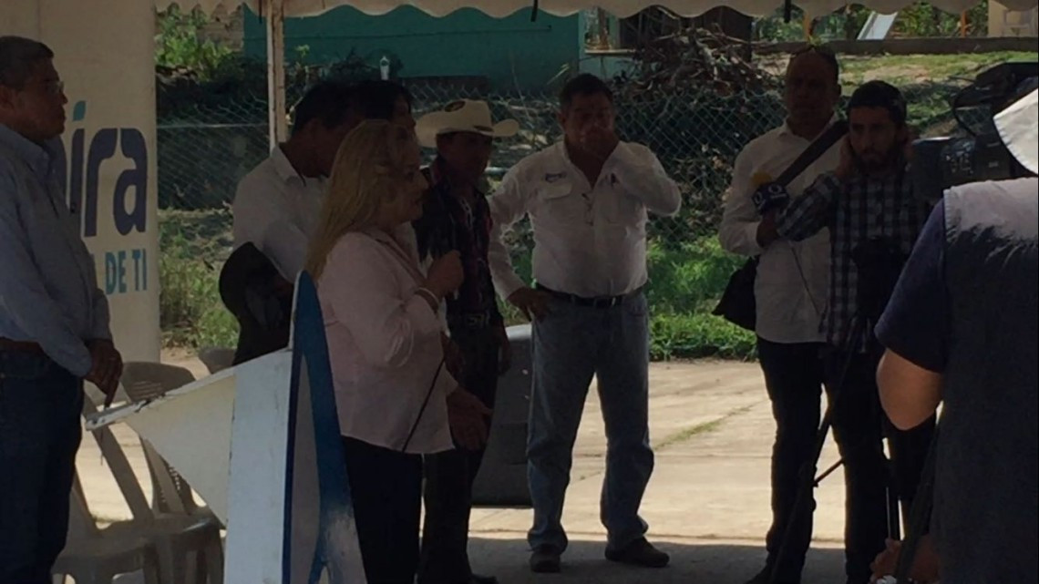 Llevan beneficios a afectados por tromba en Altamira