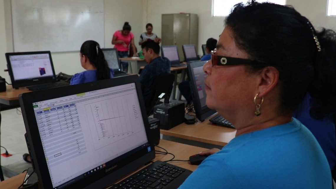 Gobierno de Madero impulsa el desarrollo de Microempresarios a través de cursos de computación