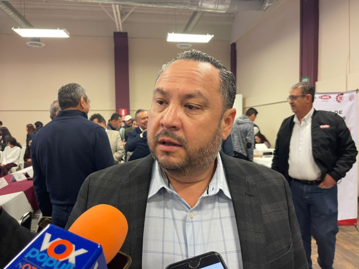 Constructores firman convenio con bachilleratos para formación dual