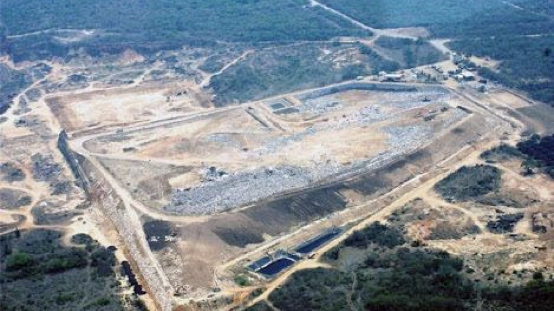 Vigilan que se cumplan las normas ambientales en el relleno sanitario