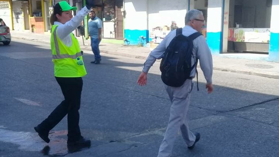 Contrata Tampico 20 auxiliares viales para apoyar la Vialidad 