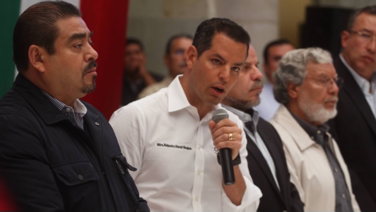 Niega Murat pacto para entregar plazas a normalistas