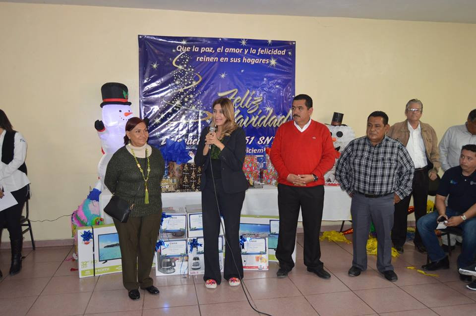 Asiste Maki a posada de sindicatos de Telesecundarias