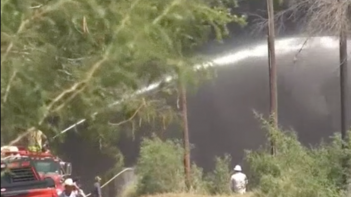 Se registra incendio de llantas en Mission