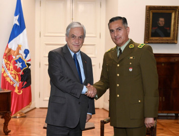 Piñera nombra a nuevo jefe de policía de Carabineros