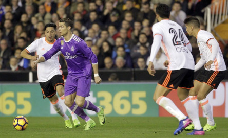 Real Madrid cae ante Valencia 2-0
