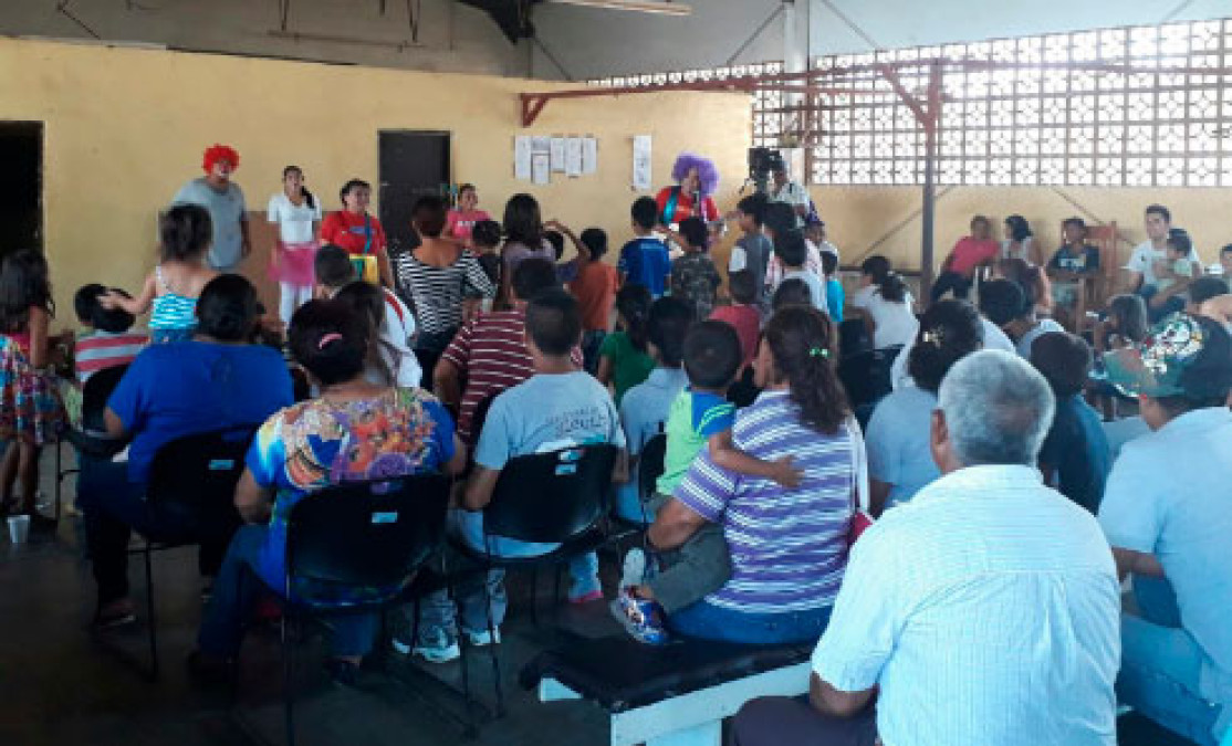 Asisten más de mil personas a visita del Cedes